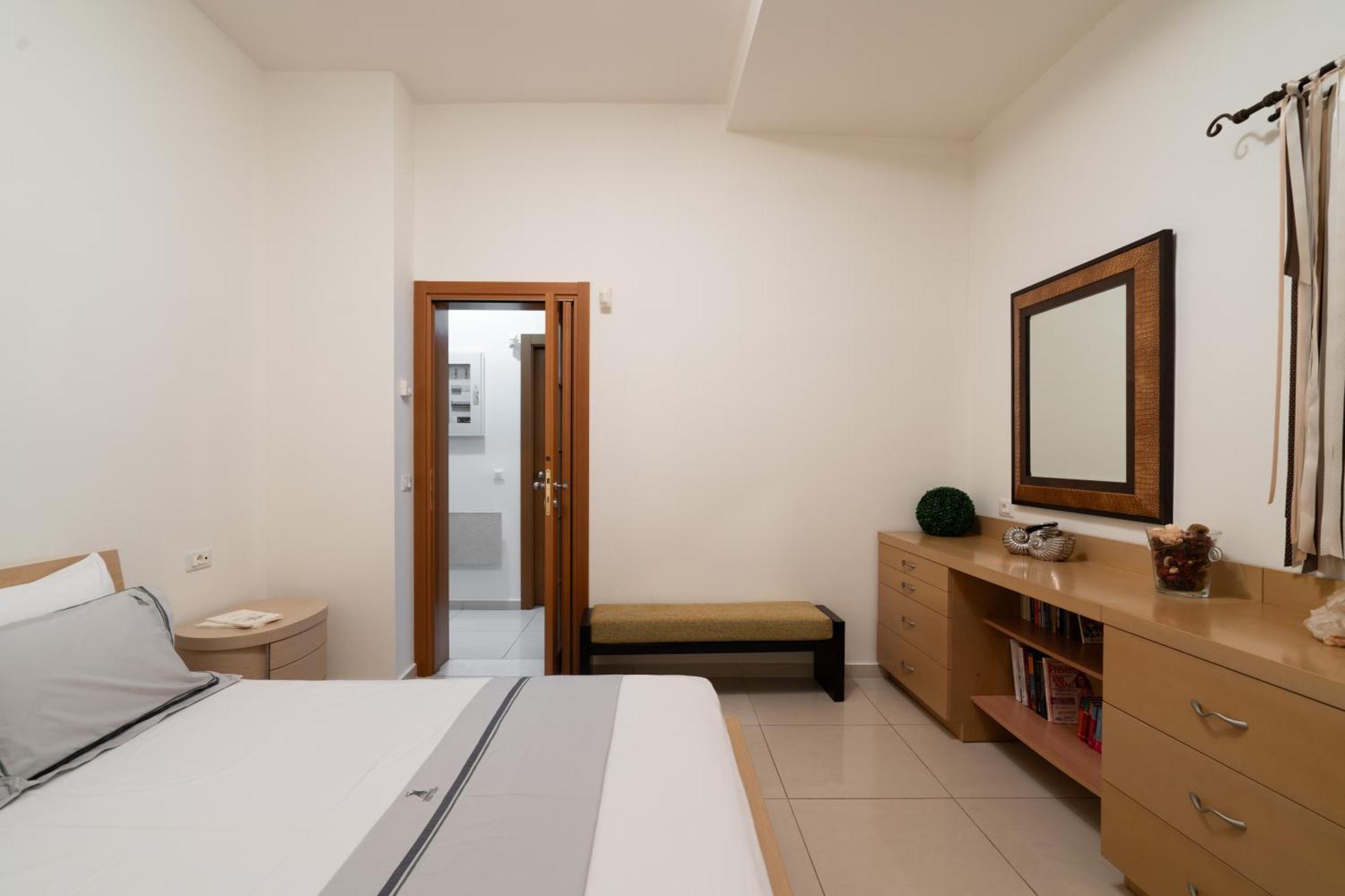Central Seaview Heven Apartment In Fira  Exterior photo
